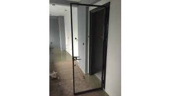 Alüminyum Kasalı Cam Kapı